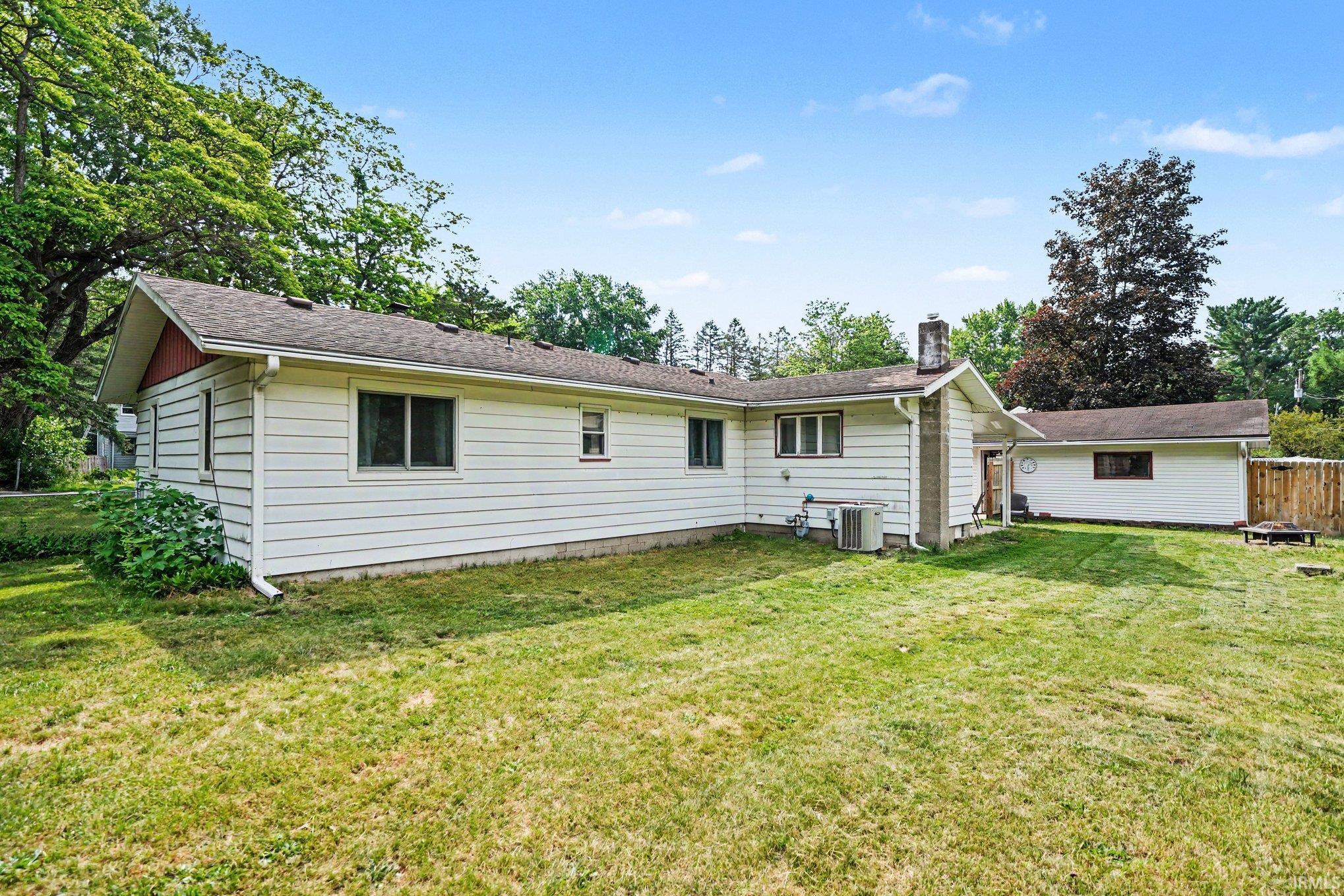 52853 N Francis Street South Bend IN 46637