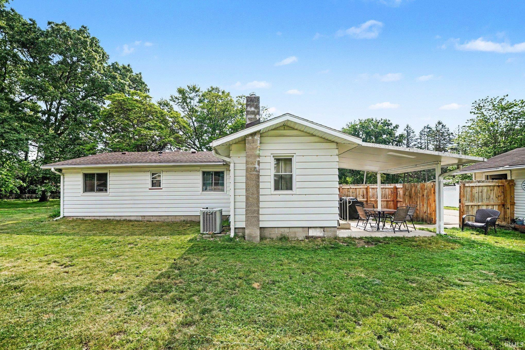 52853 N Francis Street South Bend IN 46637