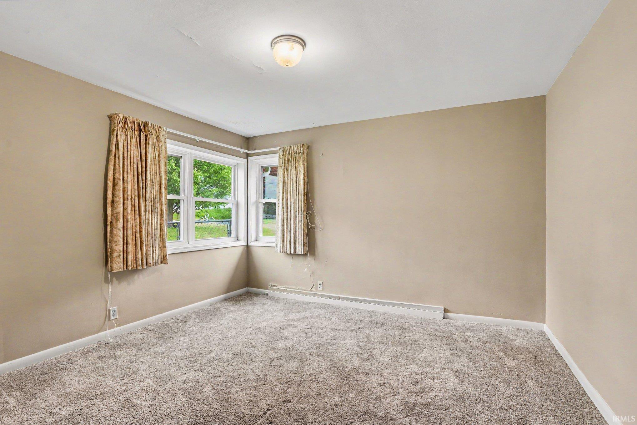 527 E Farneman Avenue South Bend IN 46614