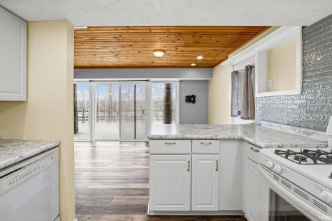 11914 W Breezy Point Drive Monticello IN 47960