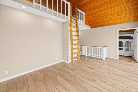 11914 W Breezy Point Drive Monticello IN 47960