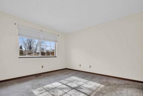546 W Lois Lane Bloomington IN 47403