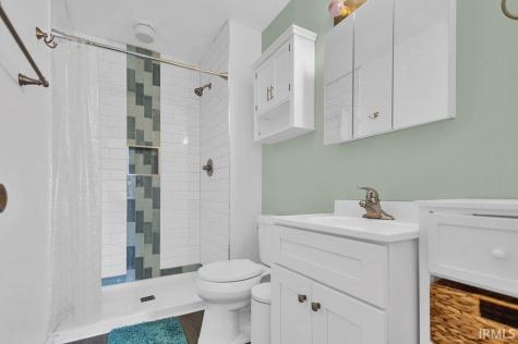 546 W Lois Lane Bloomington IN 47403