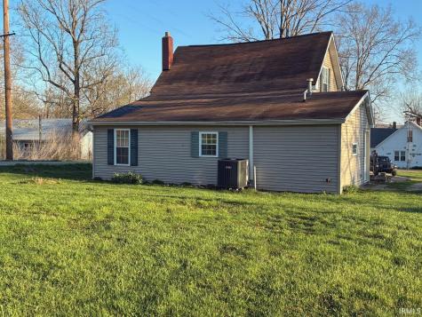 5421 N Riverside Road Attica IN 47918