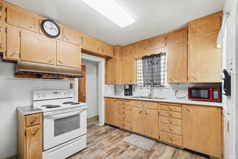 107 S Henry Street Milford IN 46542