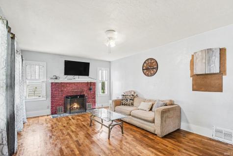 107 S Henry Street Milford IN 46542