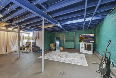 804 E Diamond Street Kendallville IN 46755
