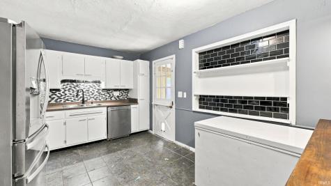4622 Lake Avenue Fort Wayne IN 46815
