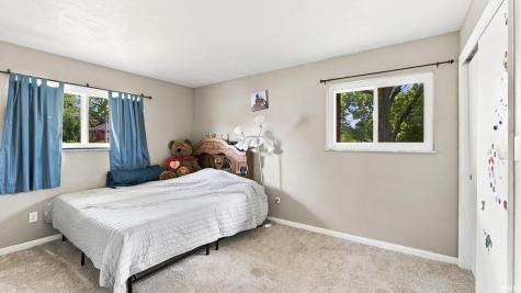 4622 Lake Avenue Fort Wayne IN 46815