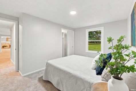 11207 Illinois Road Fort Wayne IN 46814
