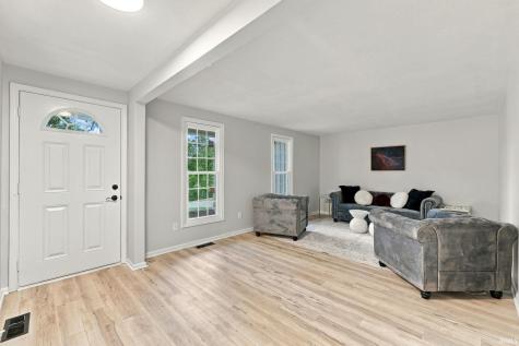 11207 Illinois Road Fort Wayne IN 46814