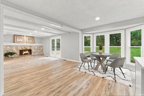 11207 Illinois Road Fort Wayne IN 46814