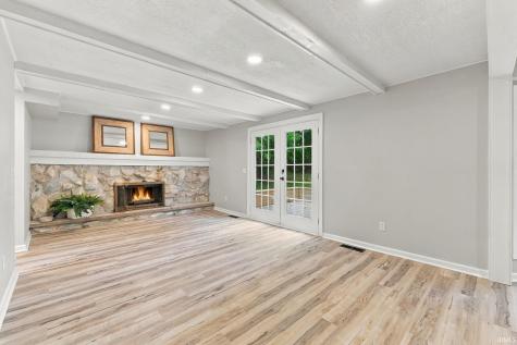 11207 Illinois Road Fort Wayne IN 46814