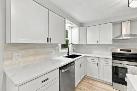 11207 Illinois Road Fort Wayne IN 46814