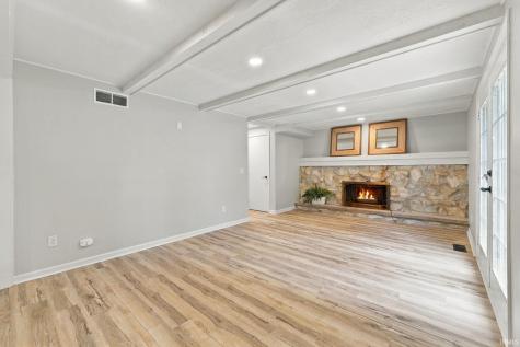 11207 Illinois Road Fort Wayne IN 46814