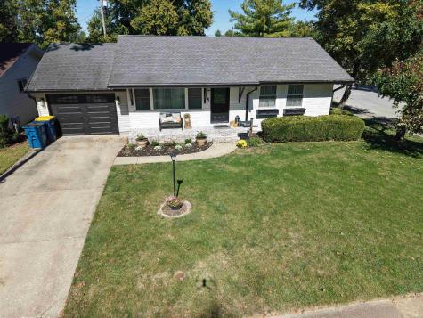 805 Hillcrest Drive Greencastle IN 46135