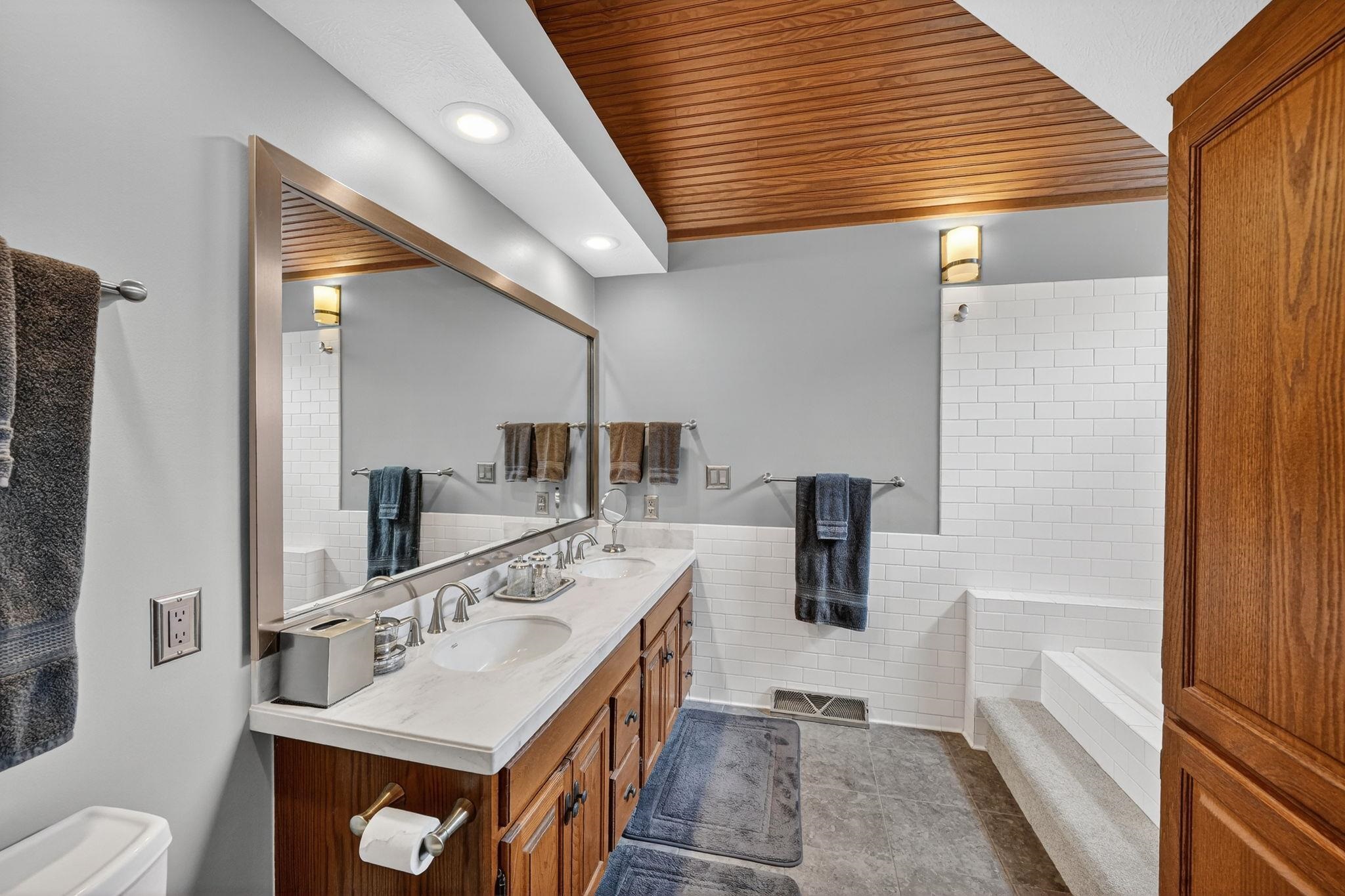 23655 Ridgemont Lane Elkhart IN 46516