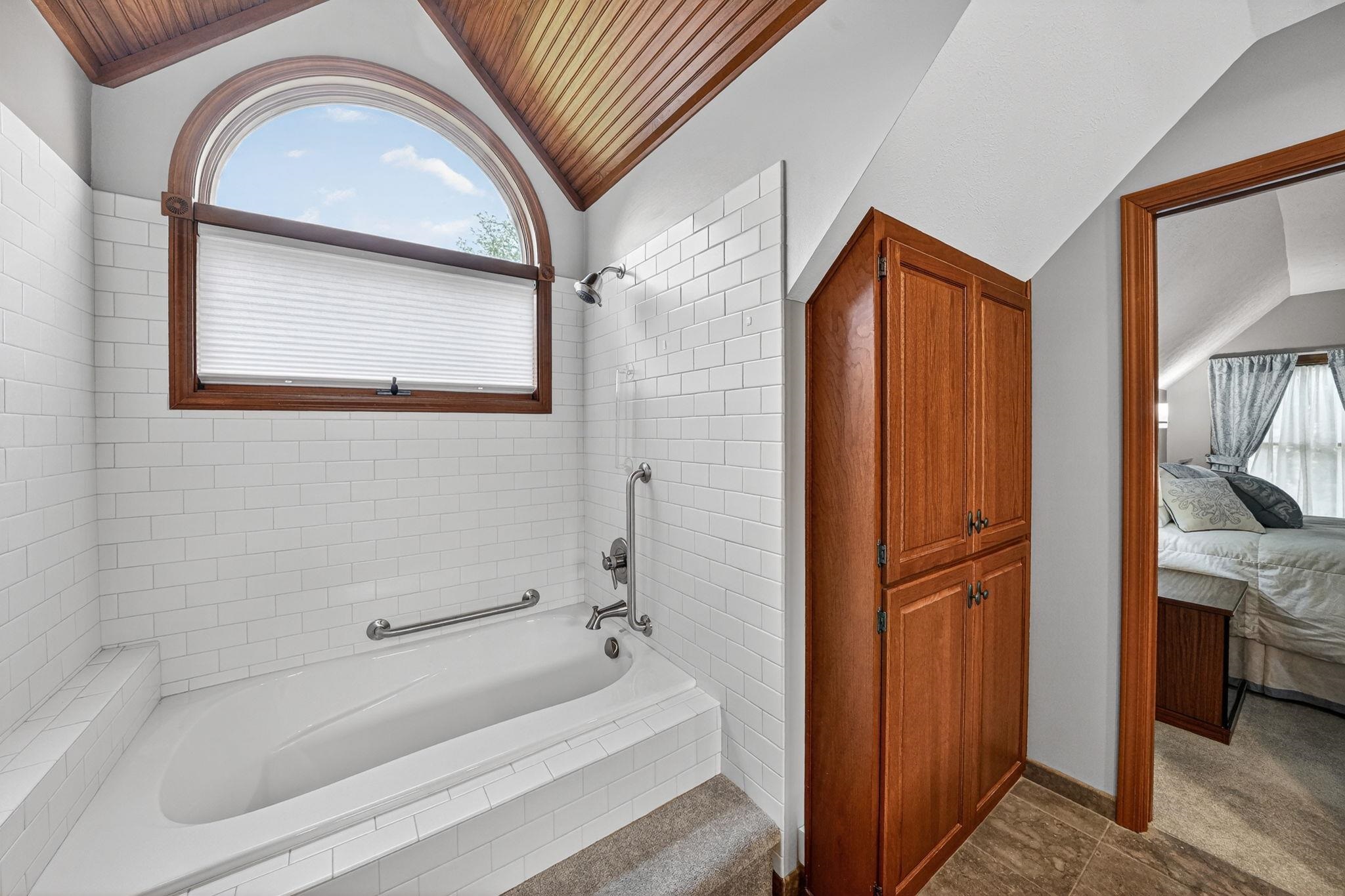 23655 Ridgemont Lane Elkhart IN 46516