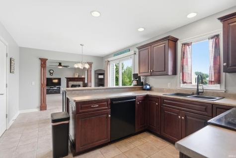 1125 Coral Isle Cove Fort Wayne IN 46845