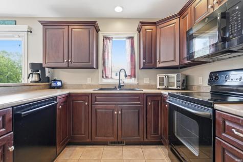 1125 Coral Isle Cove Fort Wayne IN 46845
