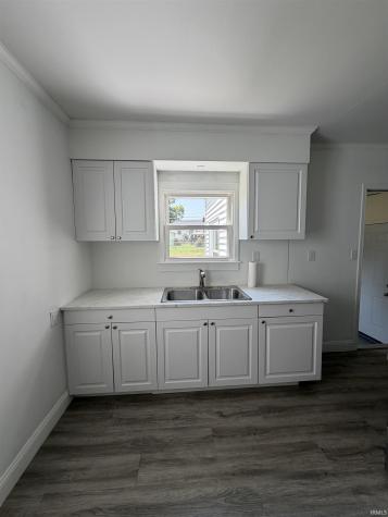 1716 Marie Avenue Evansville IN 47711