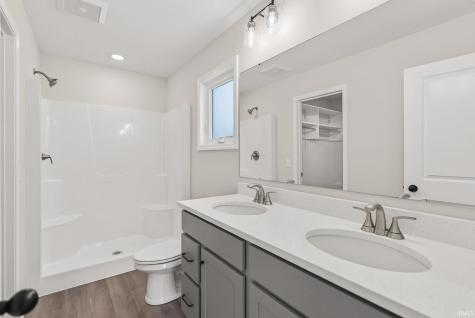 5041 Whittlebury Drive Fort Wayne IN 46818