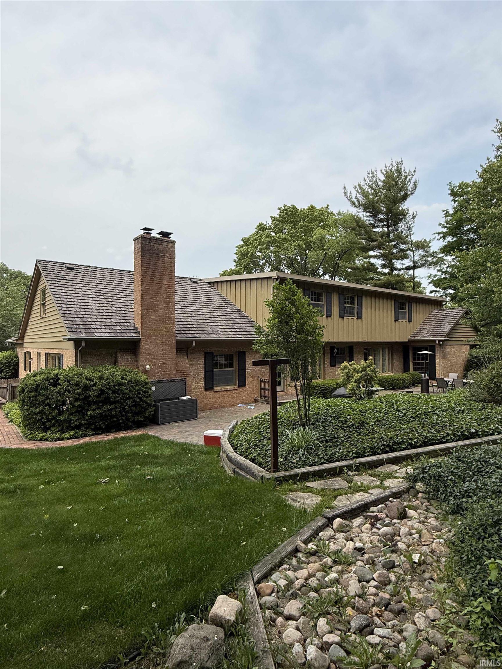 1442 Garland Circle South Bend IN 46614