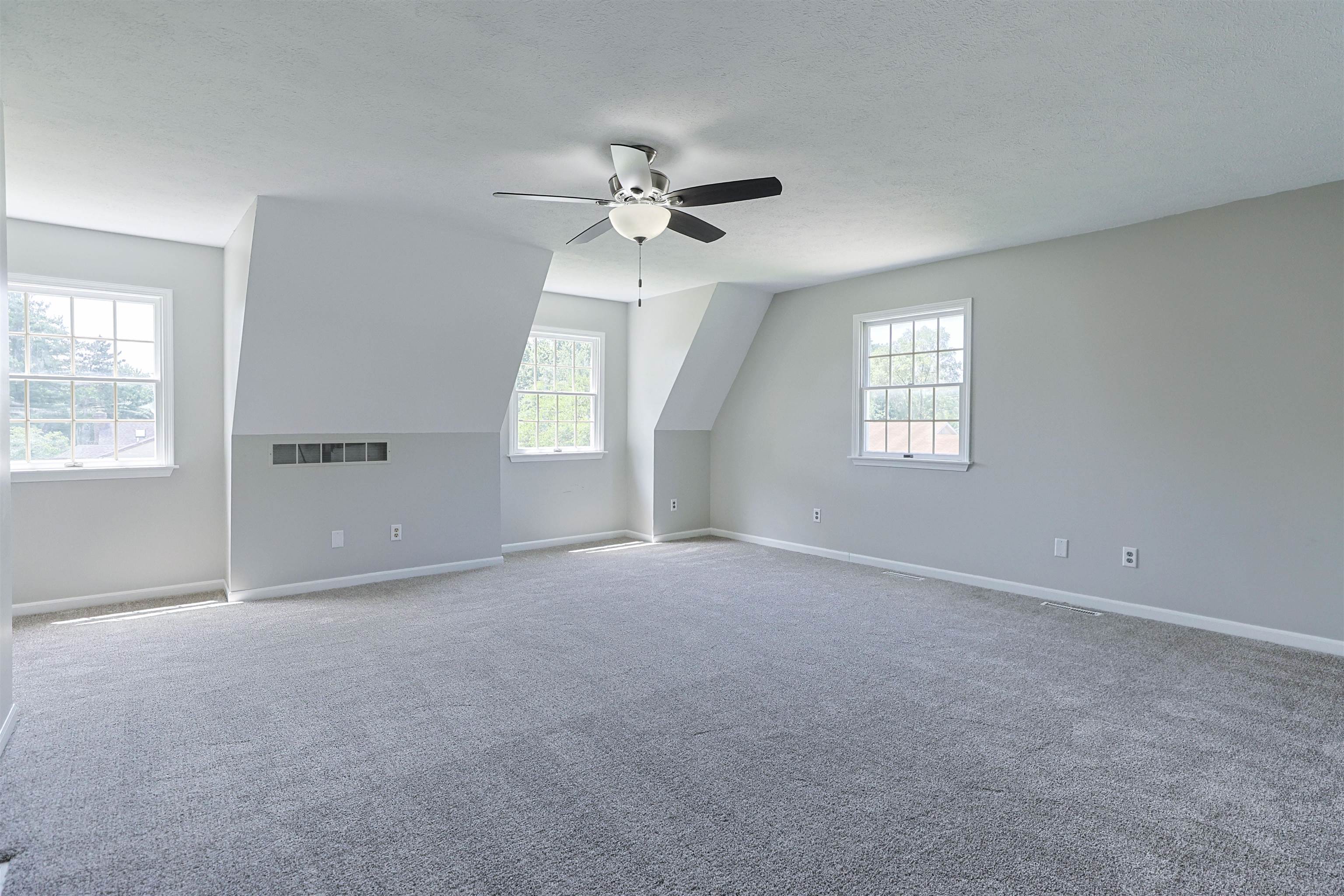 12385 Settlers Cove Court Granger IN 46530