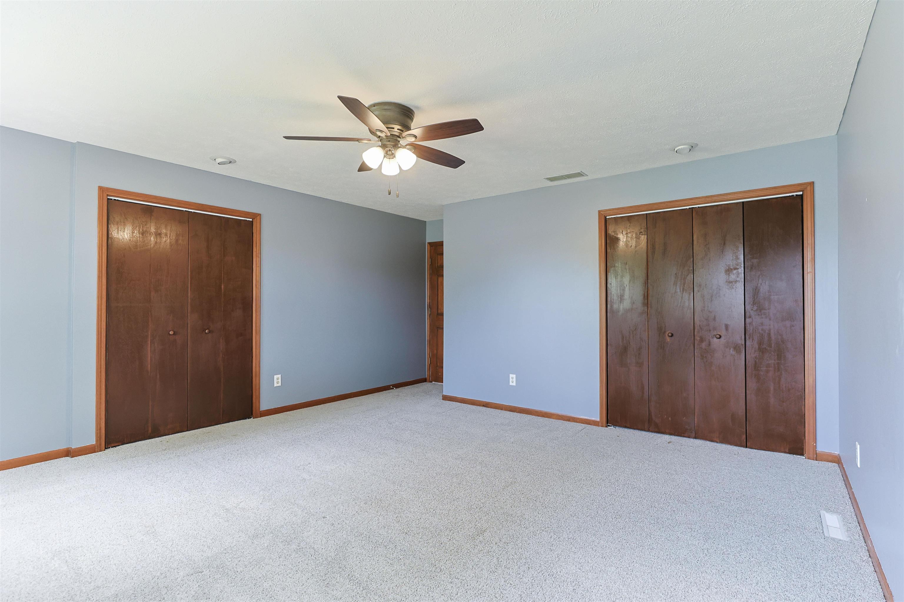 12385 Settlers Cove Court Granger IN 46530