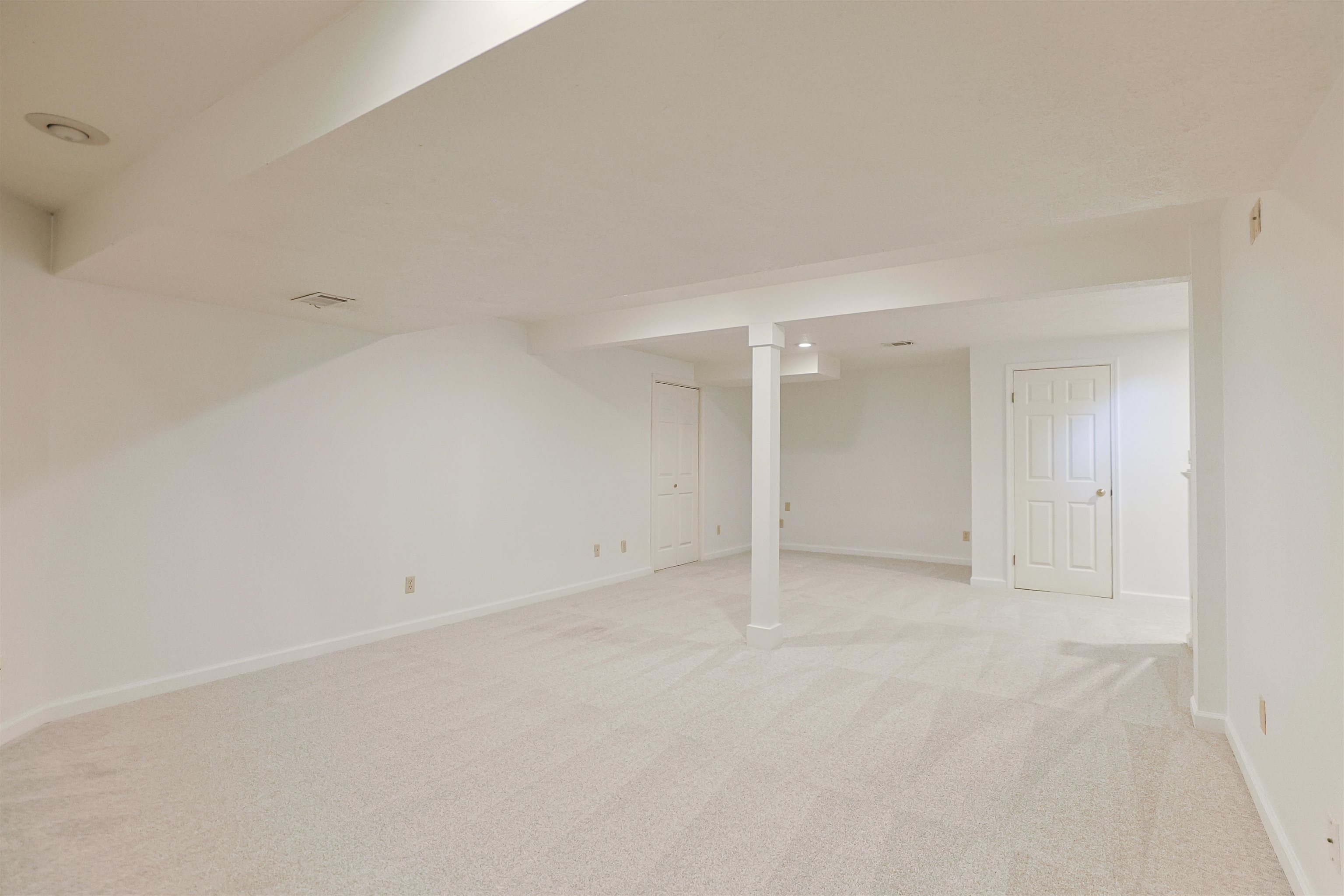 12385 Settlers Cove Court Granger IN 46530