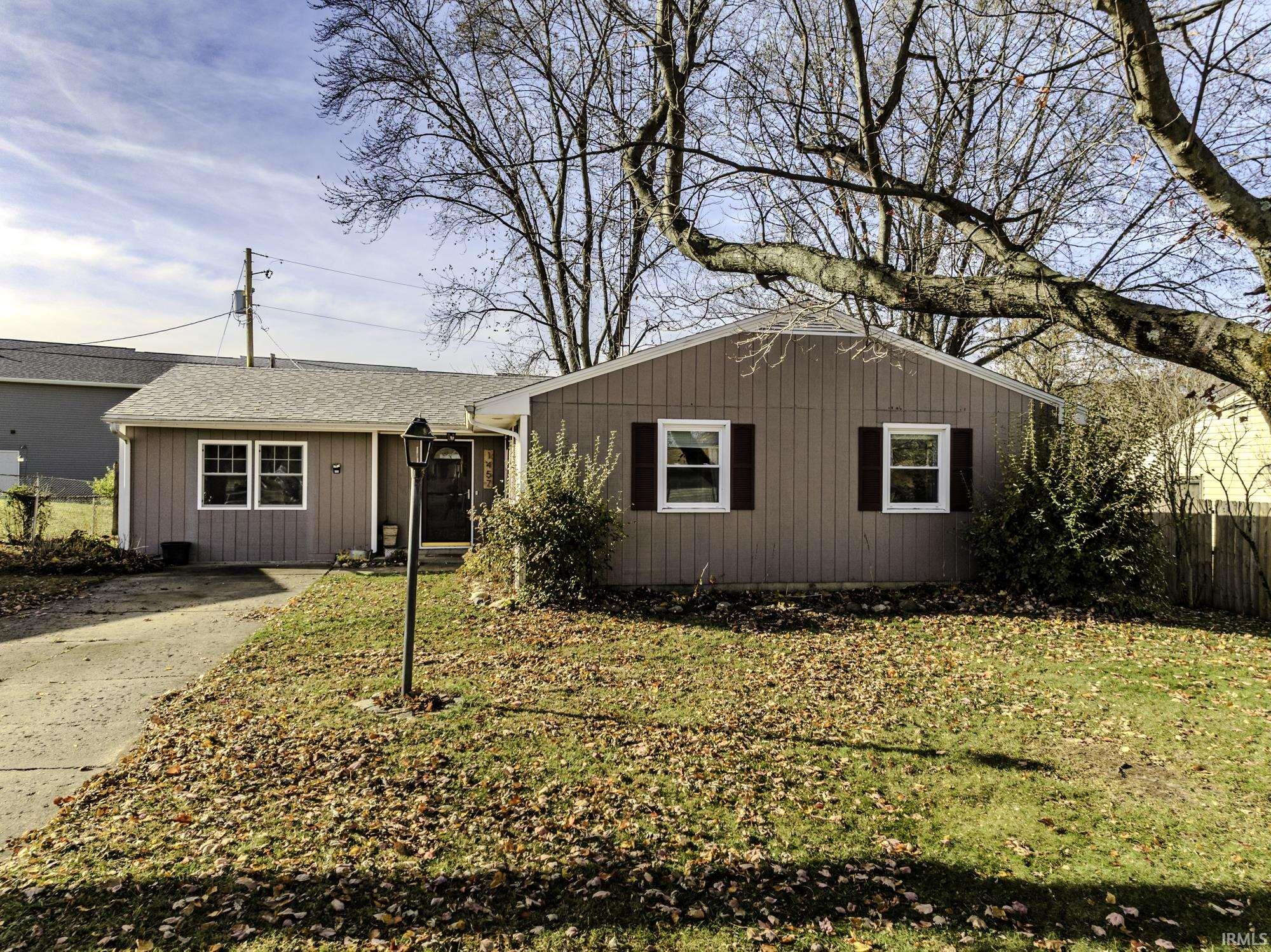 1457 S Pleasantview Drive Yorktown IN 47396