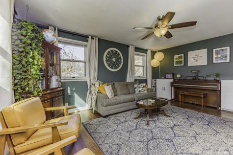 1457 S Pleasantview Drive Yorktown IN 47396
