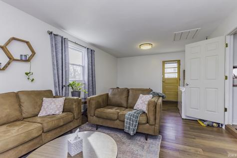 1457 S Pleasantview Drive Yorktown IN 47396