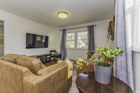 1457 S Pleasantview Drive Yorktown IN 47396