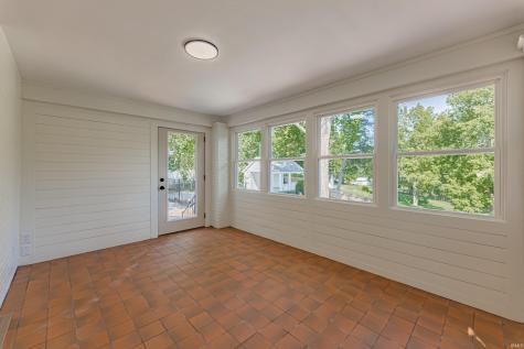 124 E Mill Road Evansville IN 47711