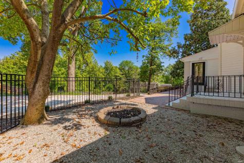 124 E Mill Road Evansville IN 47711