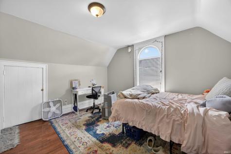 1503 16th Street Bedford IN 47421