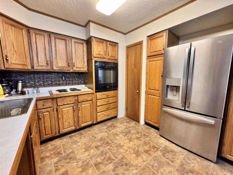 1058 S 50 E Winamac IN 46996