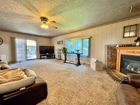 1058 S 50 E Winamac IN 46996