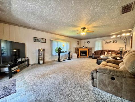 1058 S 50 E Winamac IN 46996