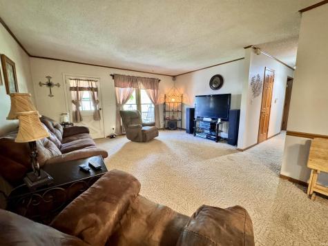 1058 S 50 E Winamac IN 46996
