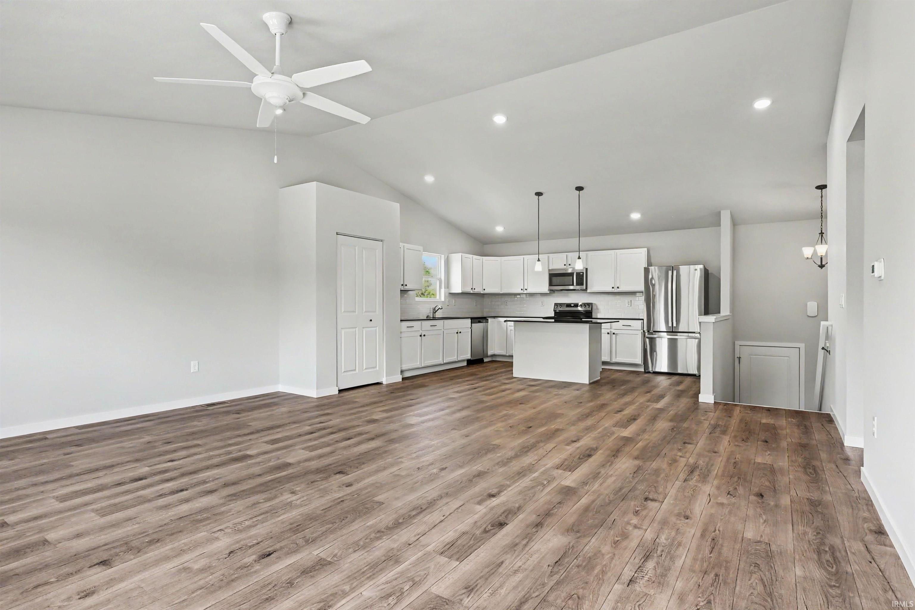 52572 East Trail South Bend IN 46628