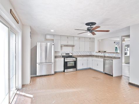 1128 Somerset Lane Fort Wayne IN 46805