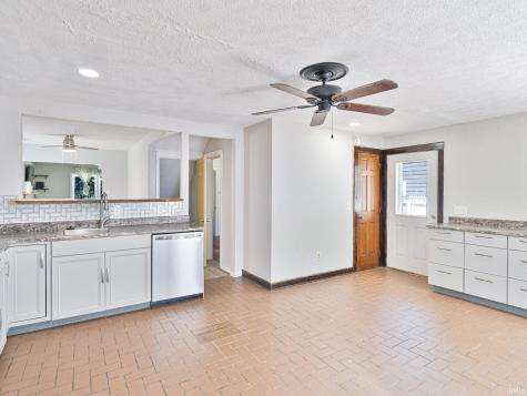 1128 Somerset Lane Fort Wayne IN 46805