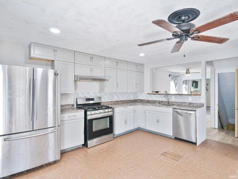 1128 Somerset Lane Fort Wayne IN 46805