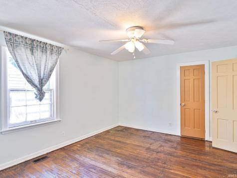 1128 Somerset Lane Fort Wayne IN 46805