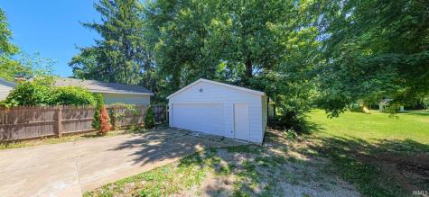 1128 Somerset Lane Fort Wayne IN 46805