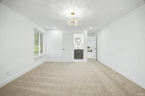 2612 E Michigantown Road Frankfort IN 46041