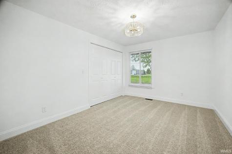 2612 E Michigantown Road Frankfort IN 46041