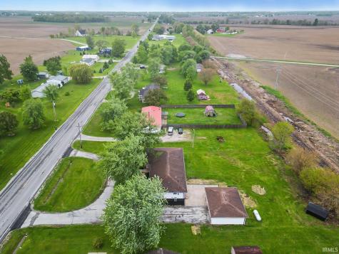 2612 E Michigantown Road Frankfort IN 46041